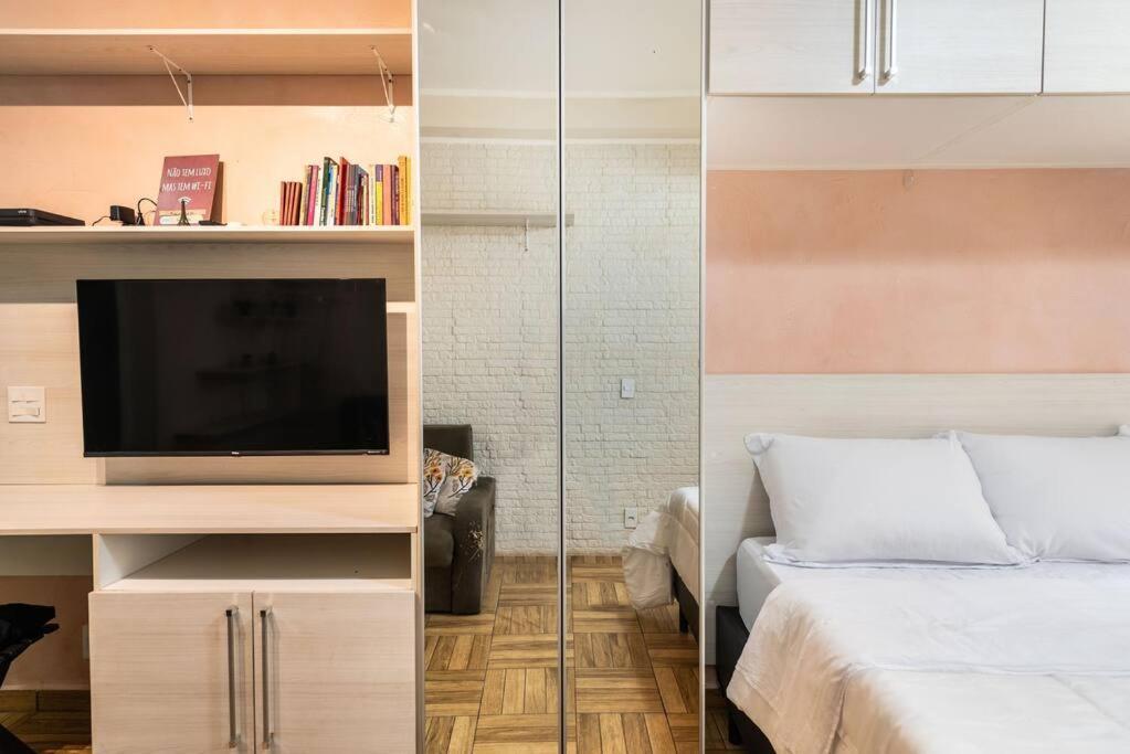 Apartamento Consolacao/ Buarque
